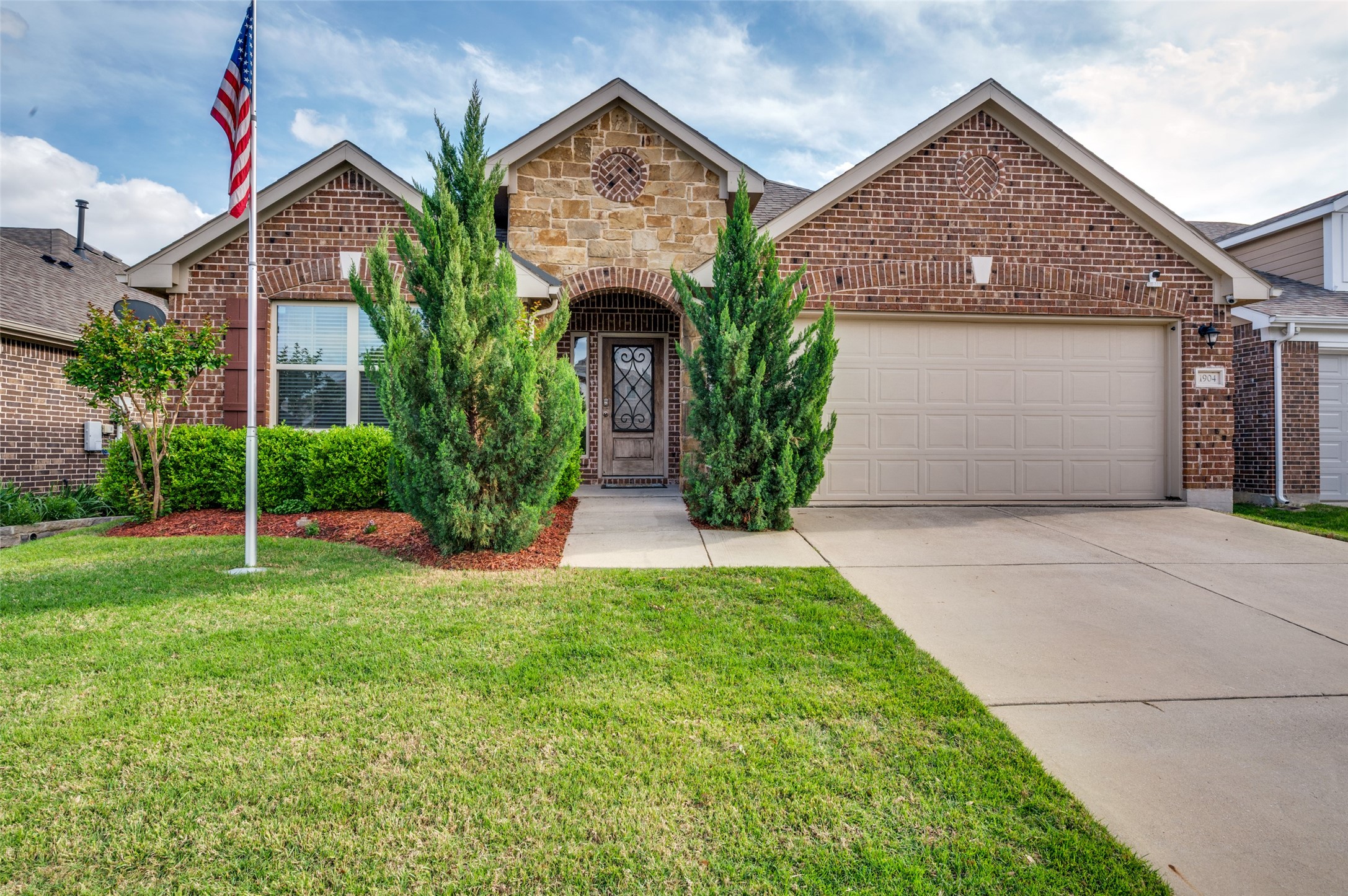 1904 Alton Way Aubrey TX 76227
