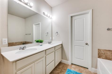 1904 Alton Way Aubrey TX 76227