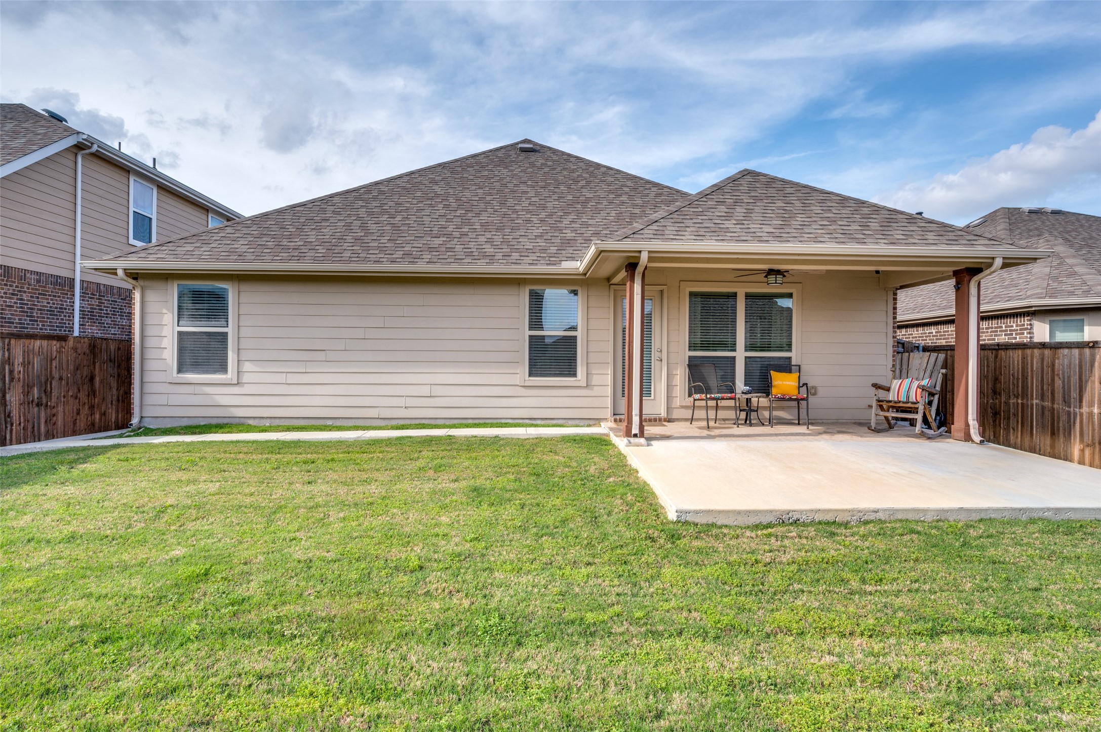 1904 Alton Way Aubrey TX 76227