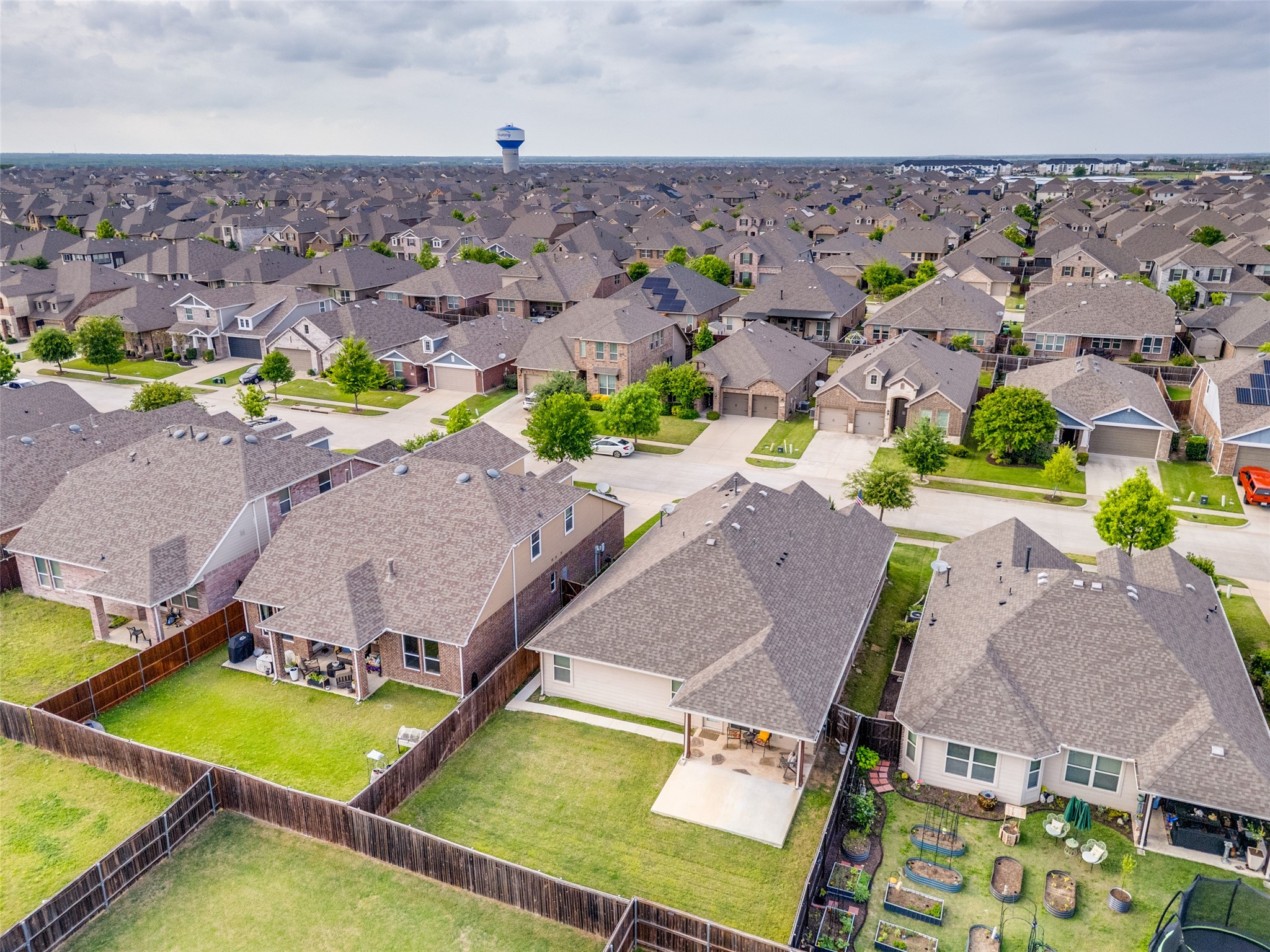 1904 Alton Way Aubrey TX 76227