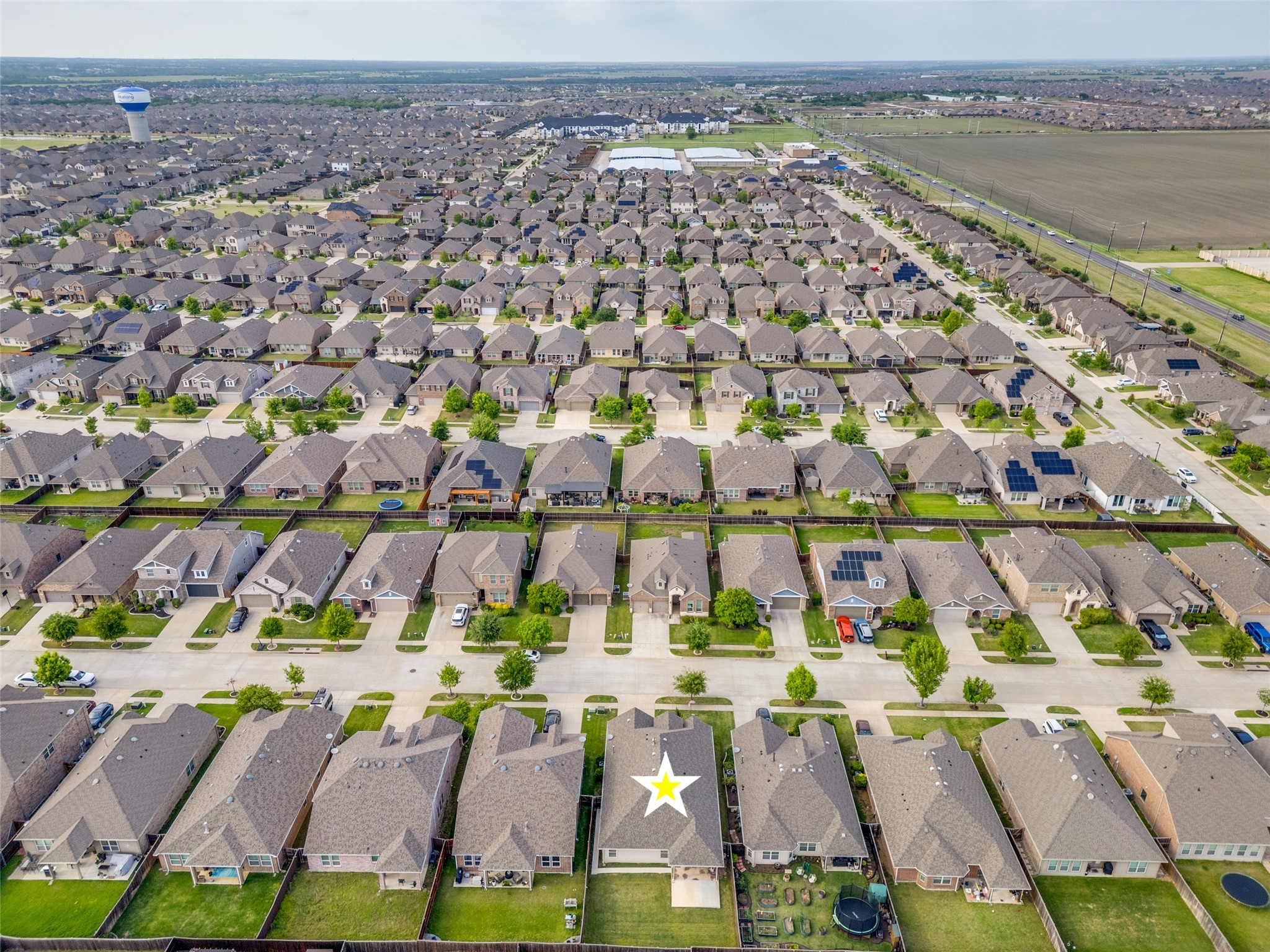 1904 Alton Way Aubrey TX 76227