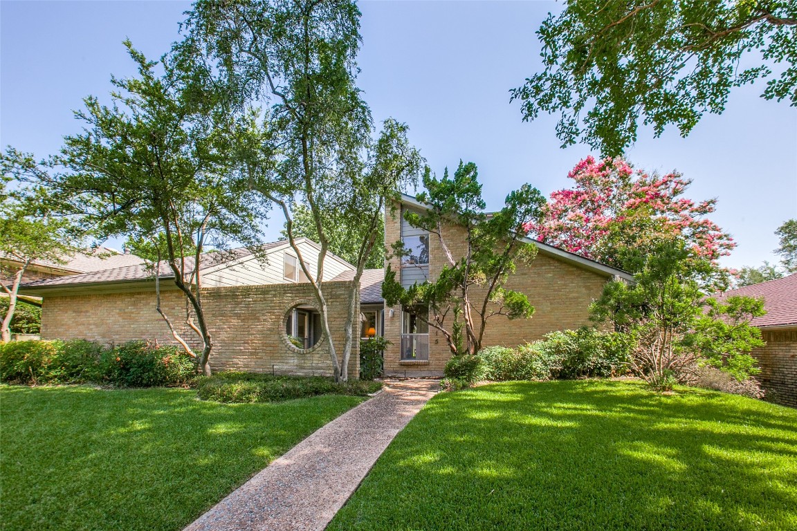 9115 Gunnison Drive Dallas TX 75231