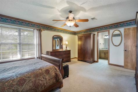 9 Quail Run Street Gainesville TX 76240