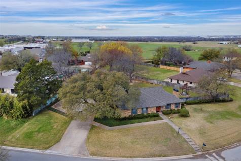 9 Quail Run Street Gainesville TX 76240