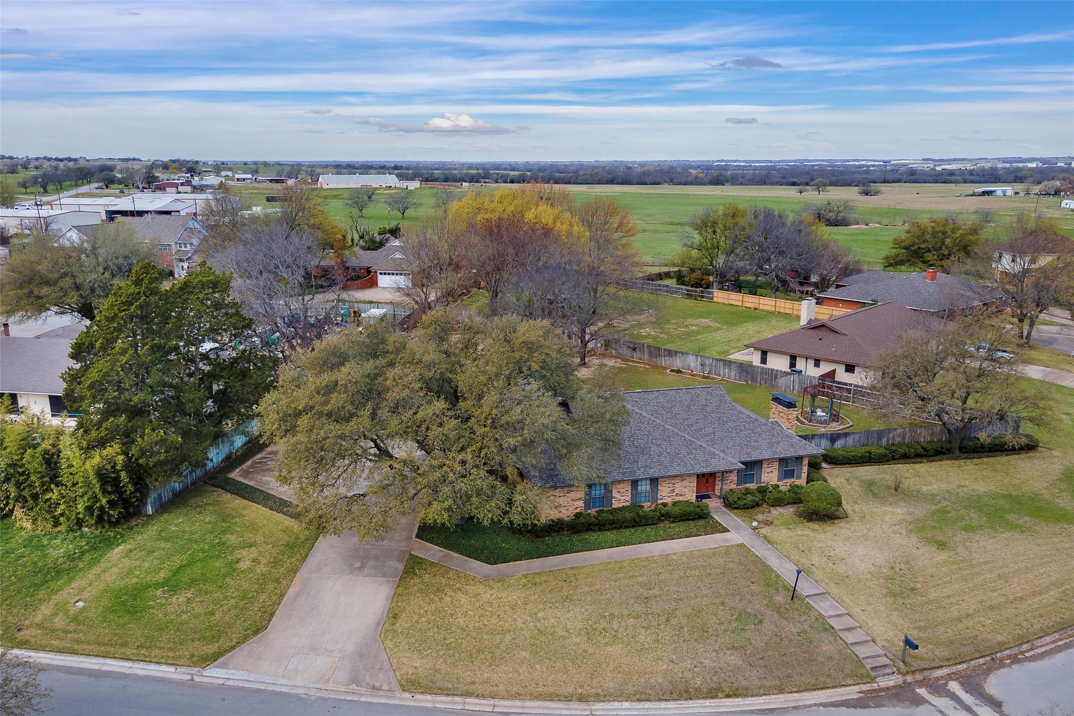 9 Quail Run Street Gainesville TX 76240