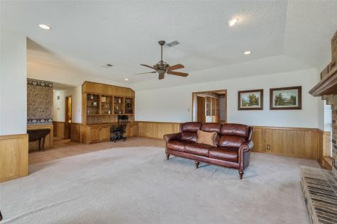 9 Quail Run Street Gainesville TX 76240