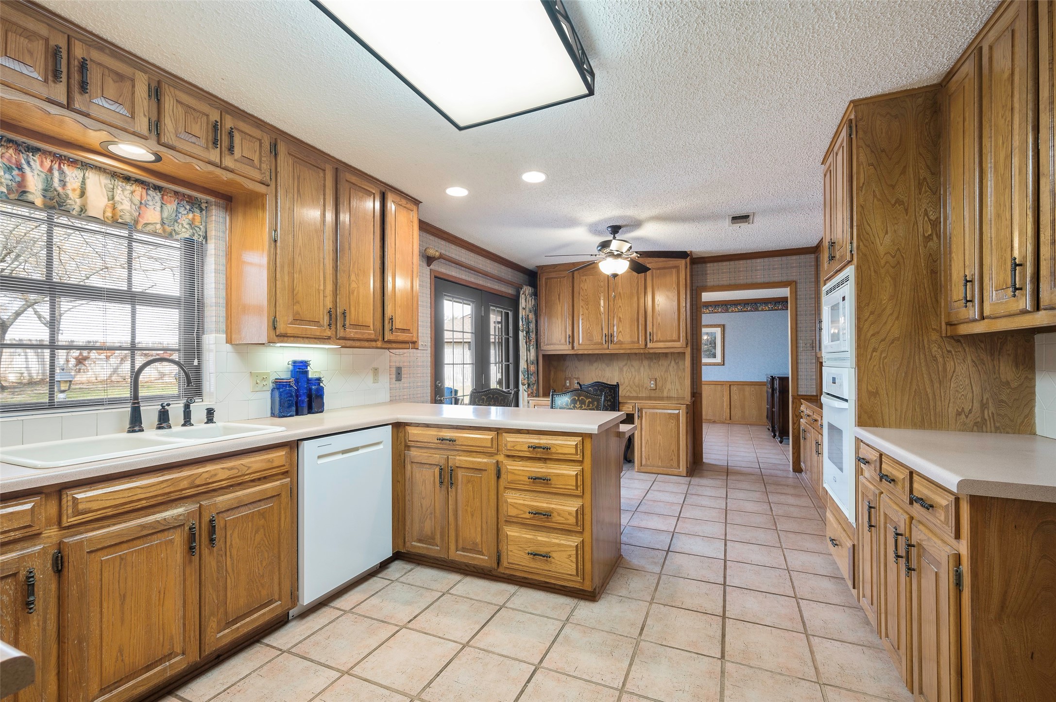 9 Quail Run Street Gainesville TX 76240