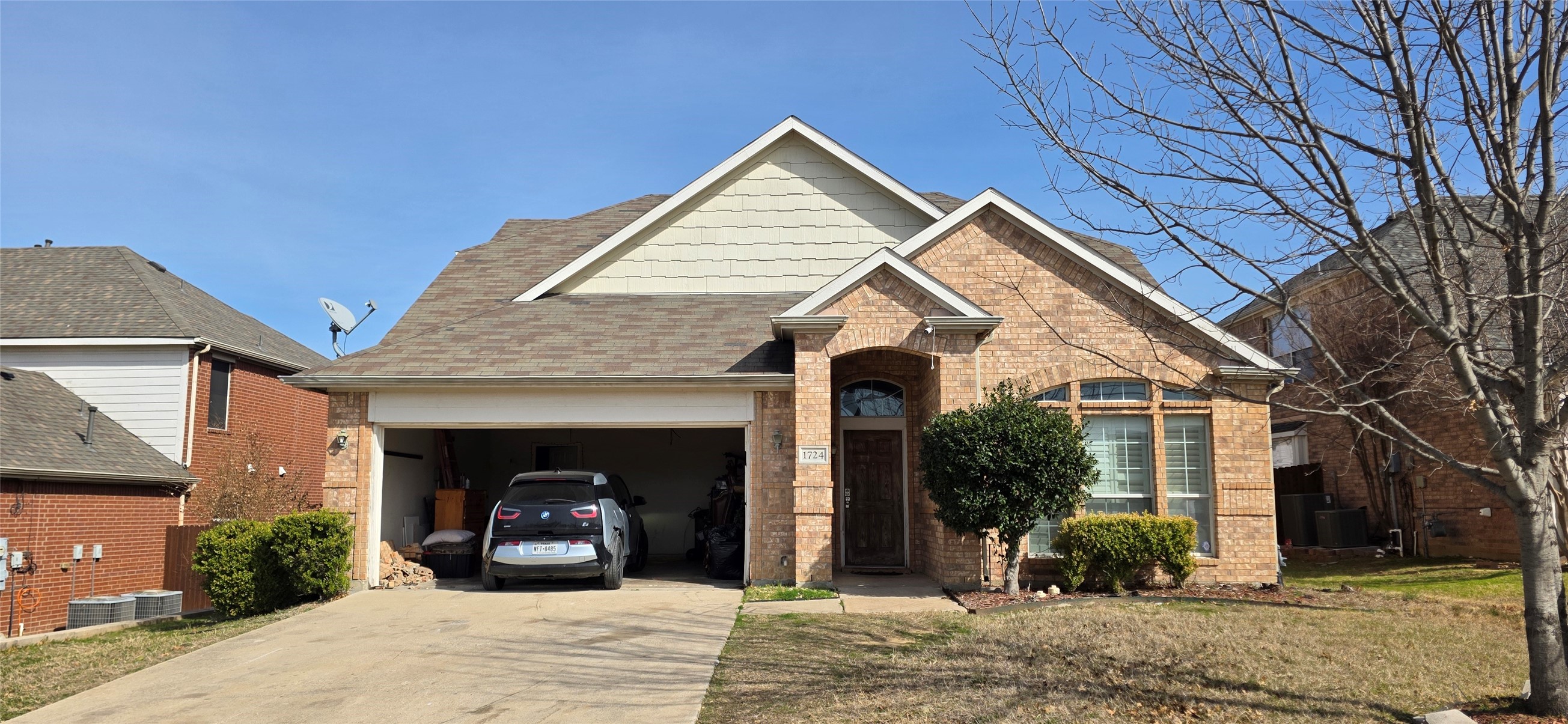 1724 Hidden Brook Drive Grand Prairie TX 75050