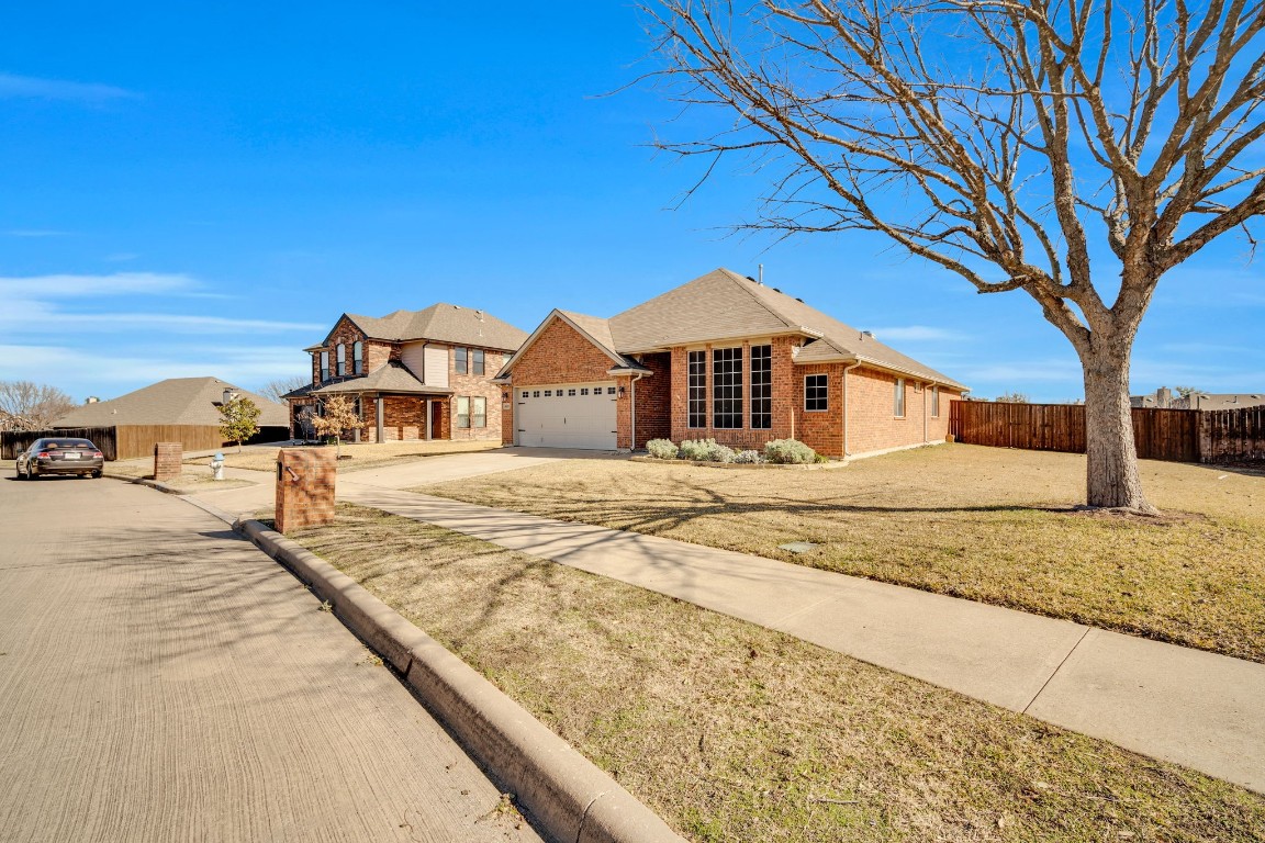 6820 Woodcrest Lane Sachse TX 75048