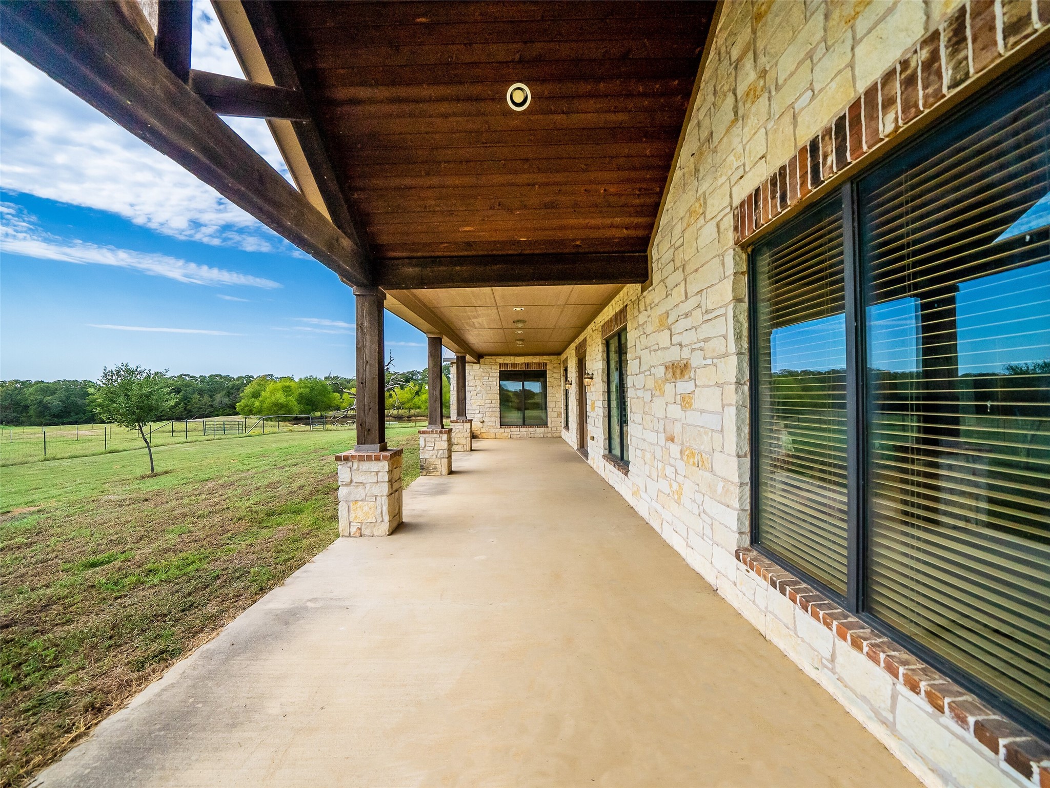 453 Tower Road Valley View TX 76272