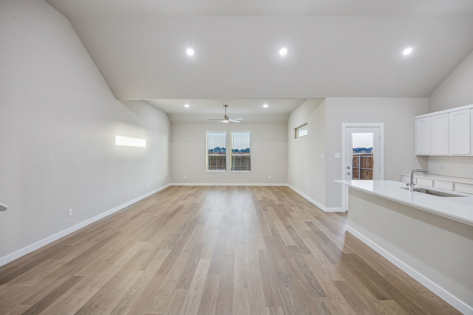 493 Hocking Hills Drive Waxahachie TX 75165