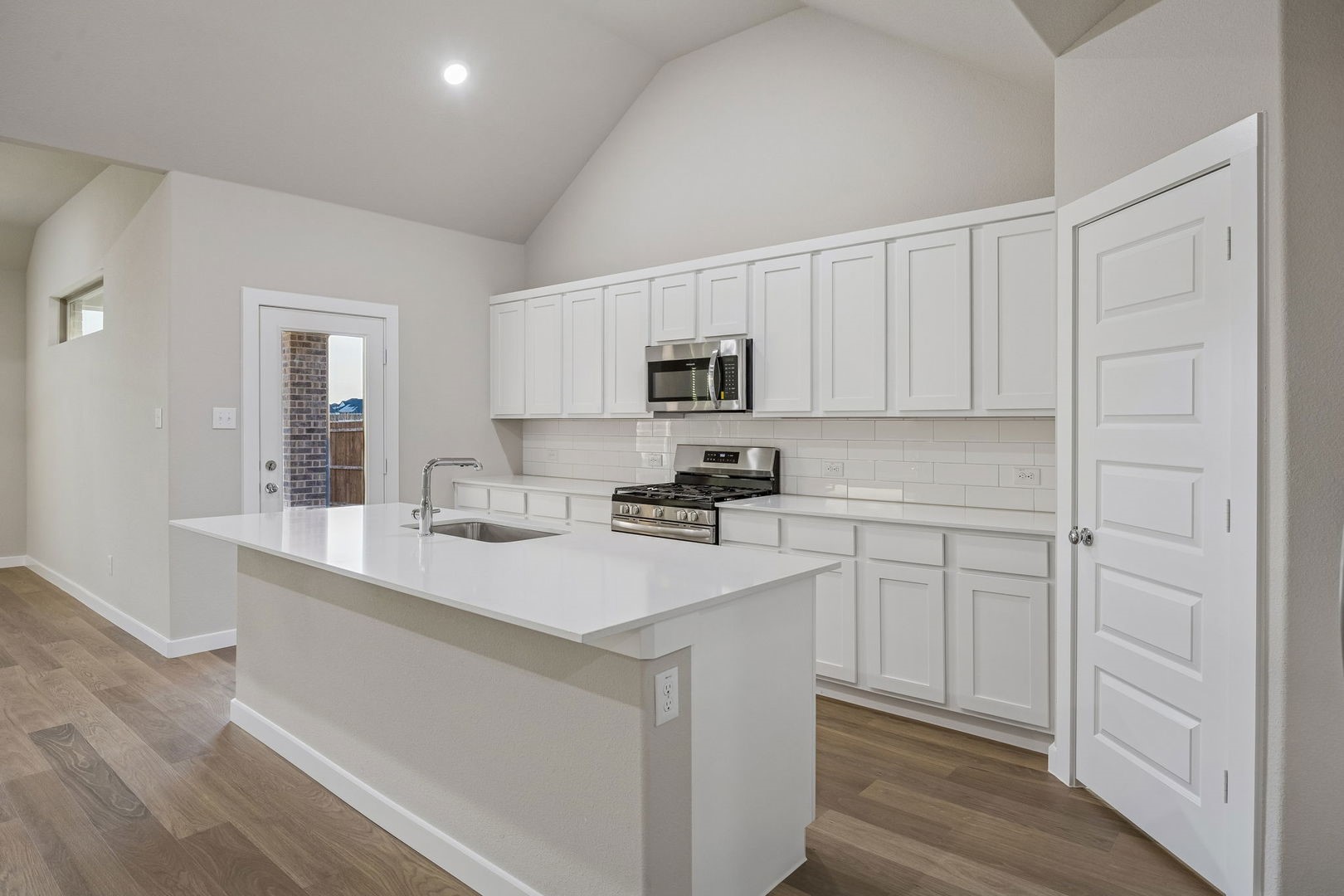 493 Hocking Hills Drive Waxahachie TX 75165