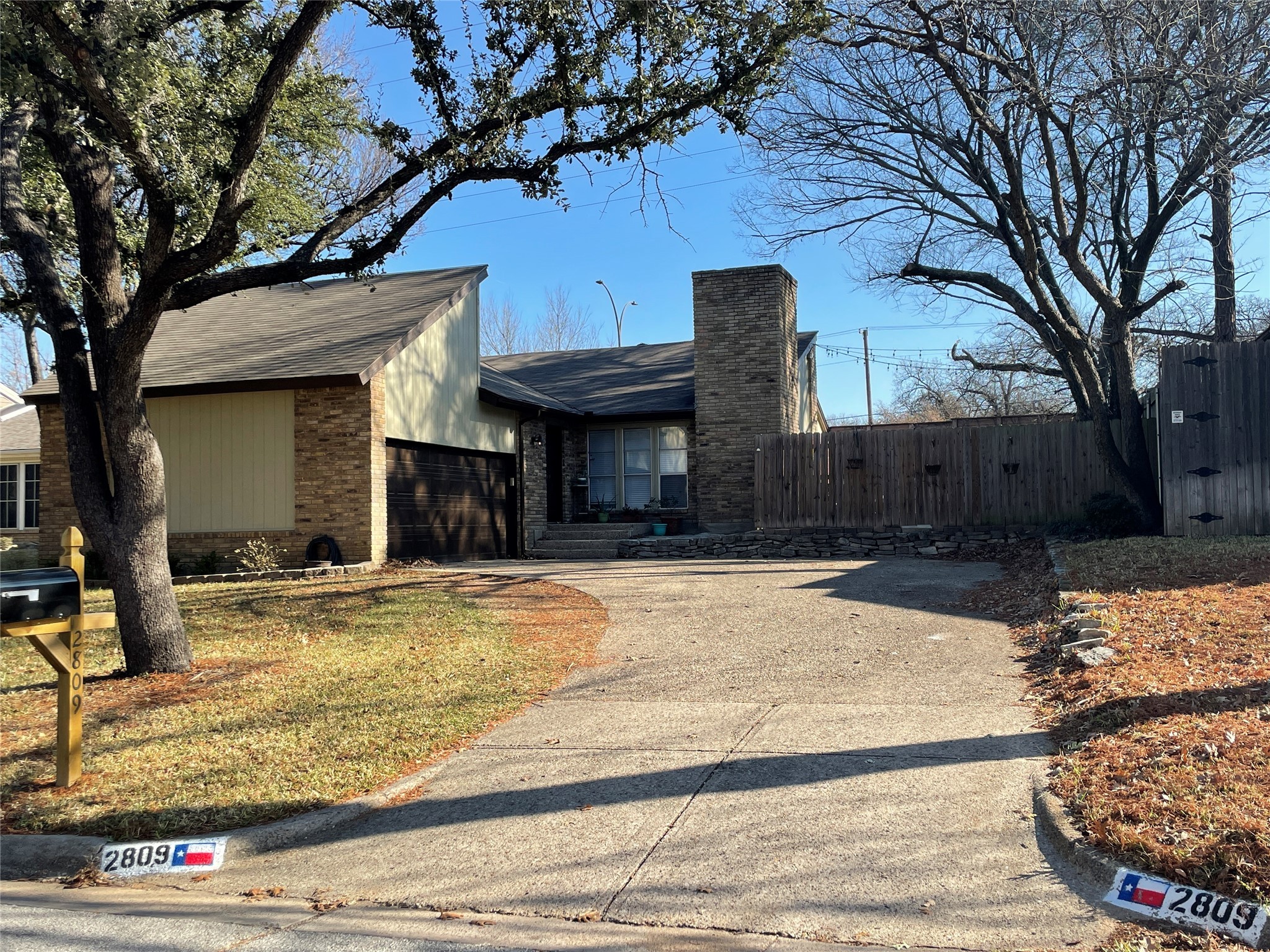 2809 Hedgeway Drive Arlington TX 76016