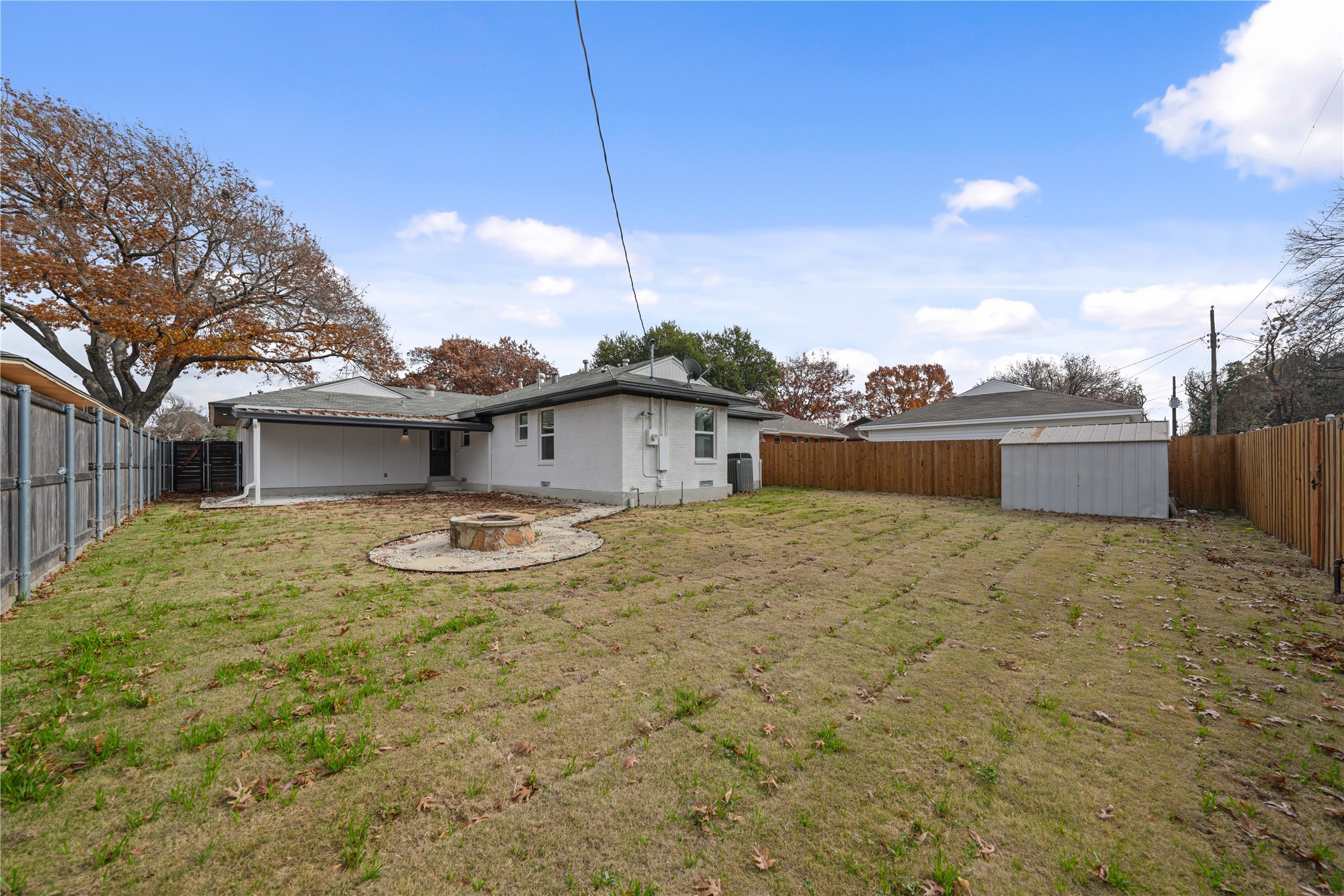 11743 Neering Drive Dallas TX 75218