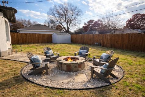 11743 Neering Drive Dallas TX 75218