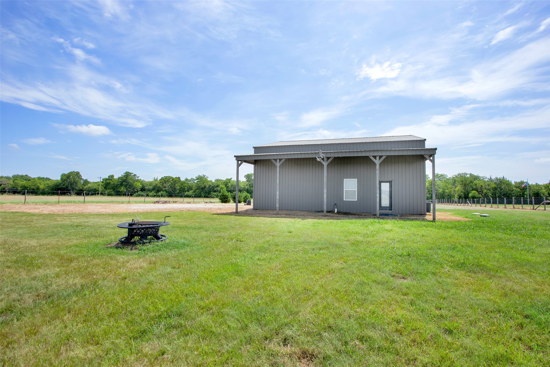 855 Buck Creek Road Tioga TX 76271