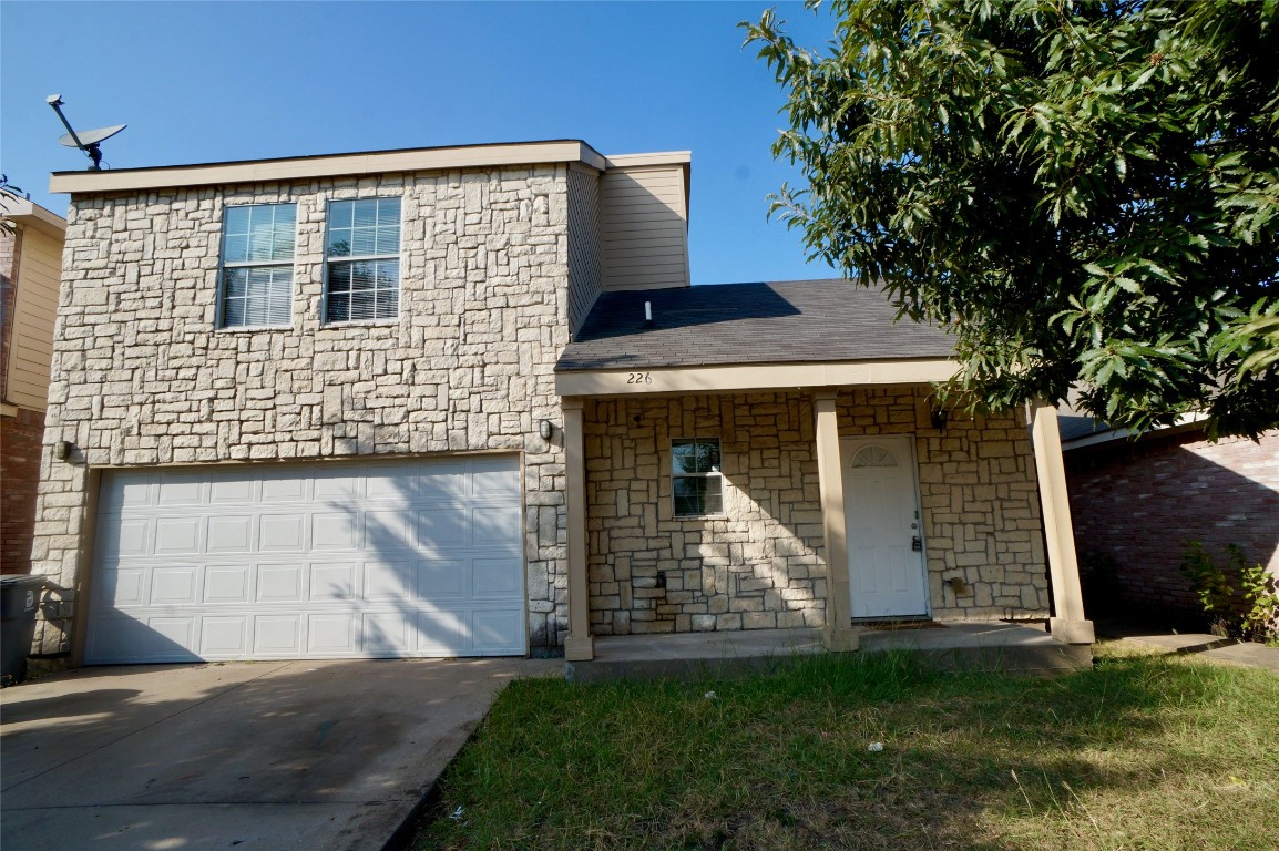 226 Cliff Heights Circle Dallas TX 75241