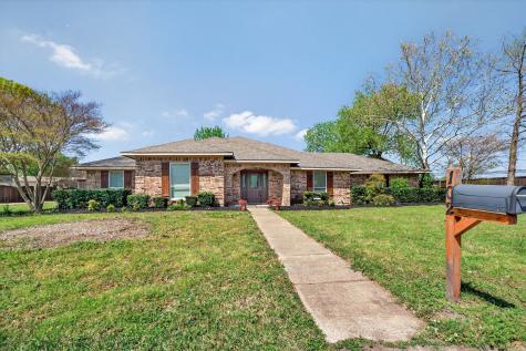 102 Royal Oaks Drive Greenville TX 75402