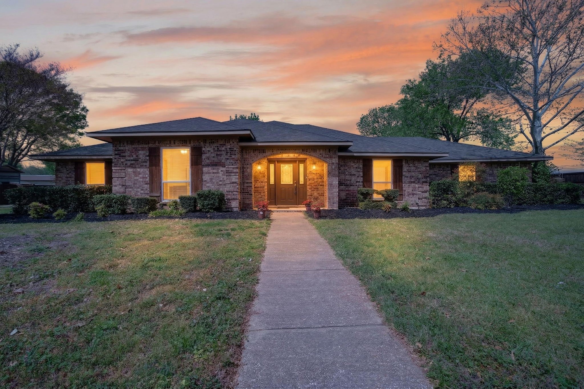 102 Royal Oaks Drive Greenville TX 75402