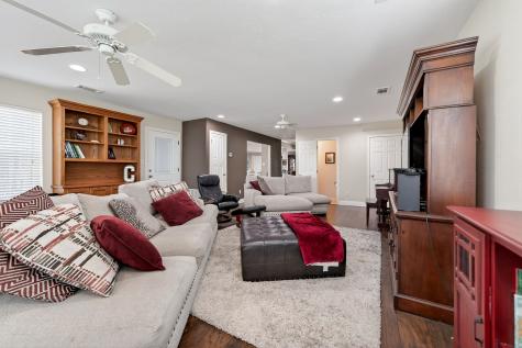 102 Royal Oaks Drive Greenville TX 75402