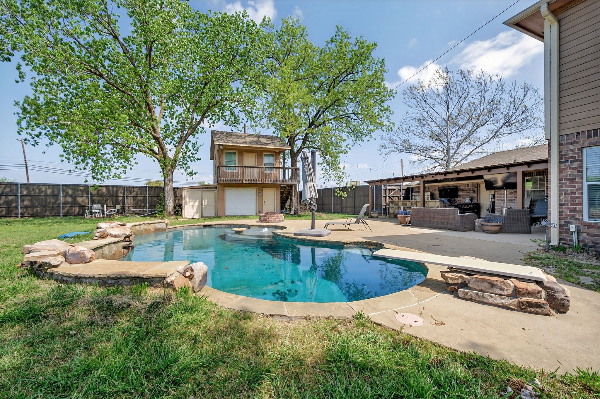 102 Royal Oaks Drive Greenville TX 75402