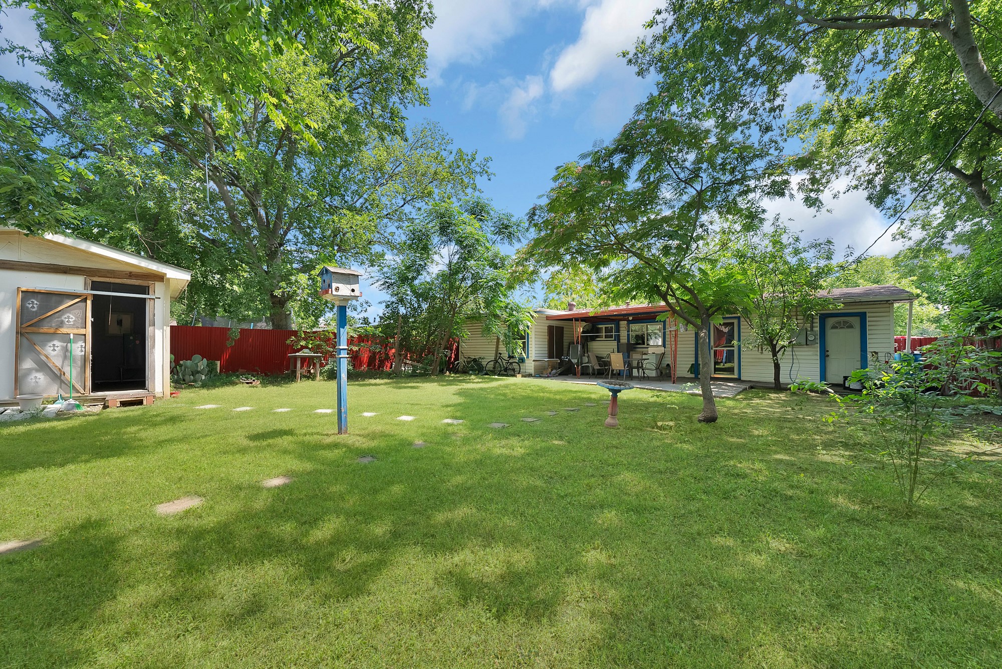 605 Biggs Terrace Arlington TX 76010