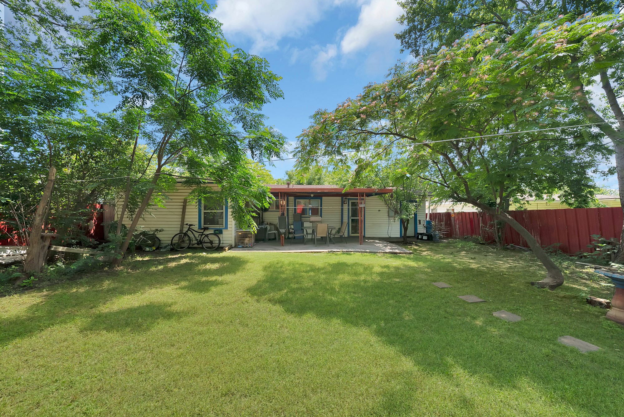 605 Biggs Terrace Arlington TX 76010