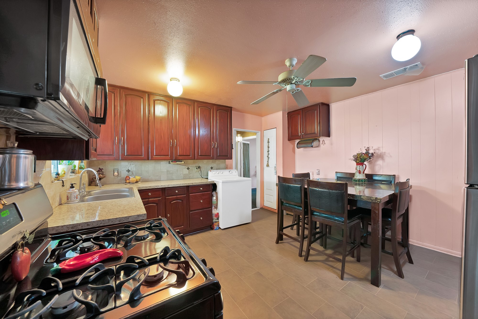 605 Biggs Terrace Arlington TX 76010