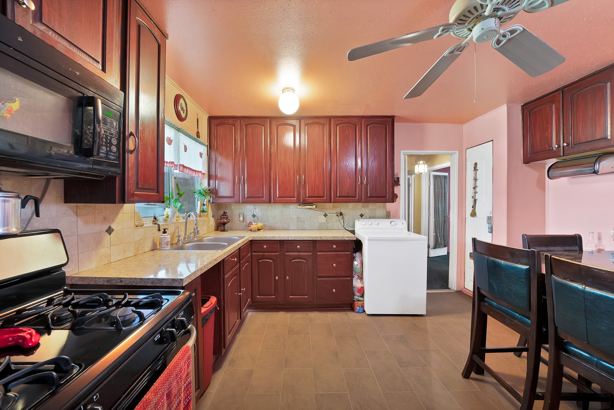 605 Biggs Terrace Arlington TX 76010