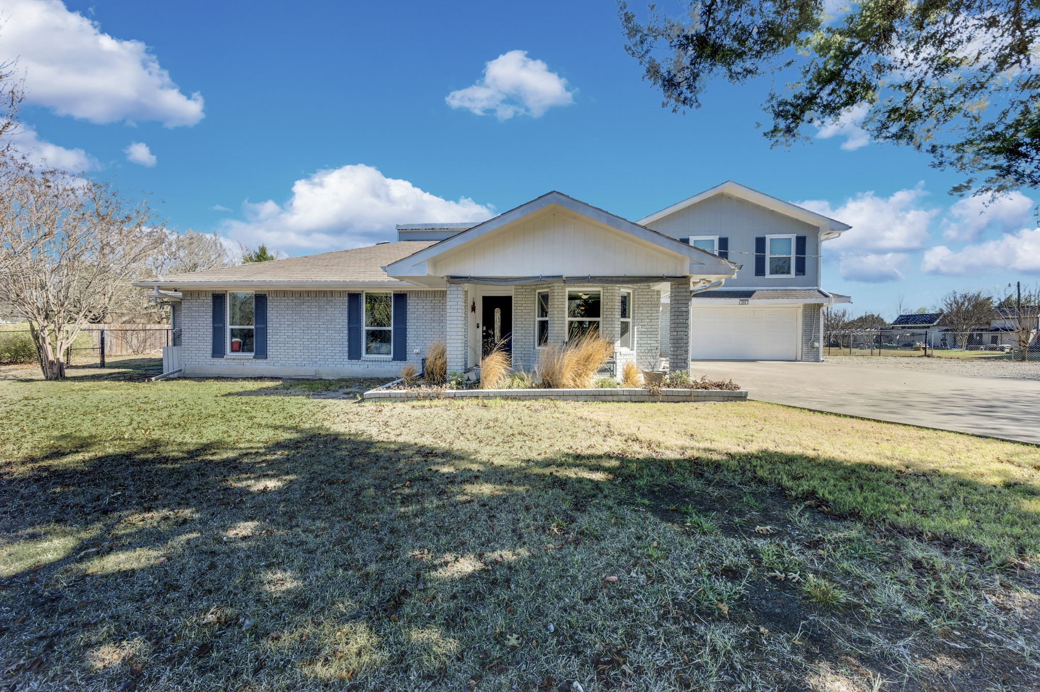 214 Twin Lakes Drive Waxahachie TX 75165