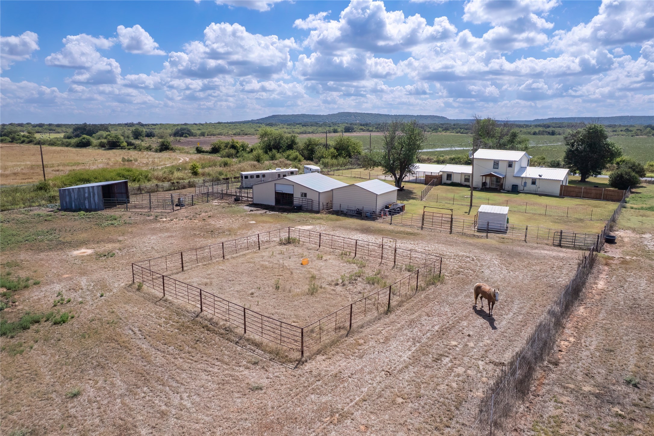 7911 Highway 1689 Sidney TX 76474