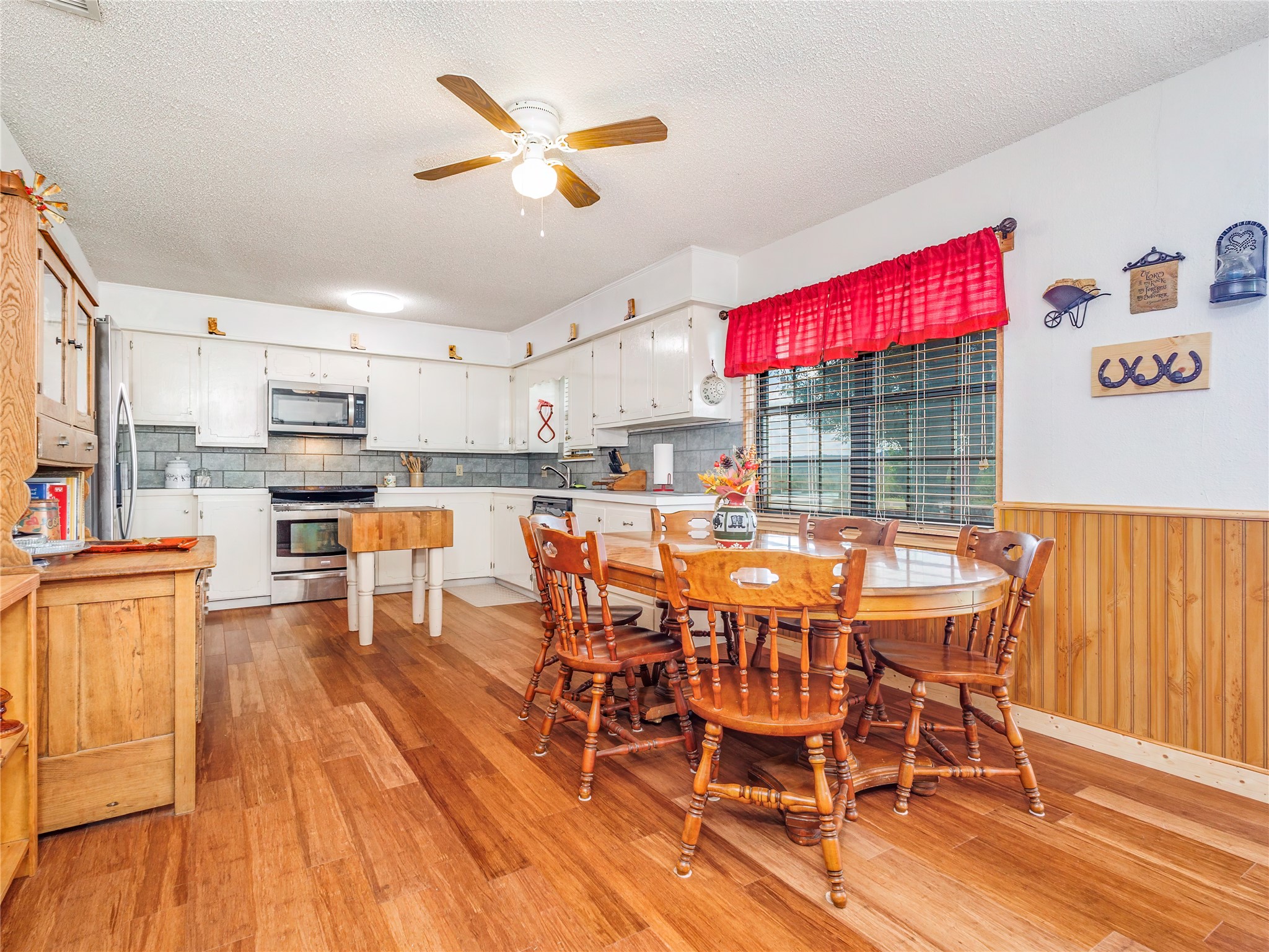 7911 Highway 1689 Sidney TX 76474