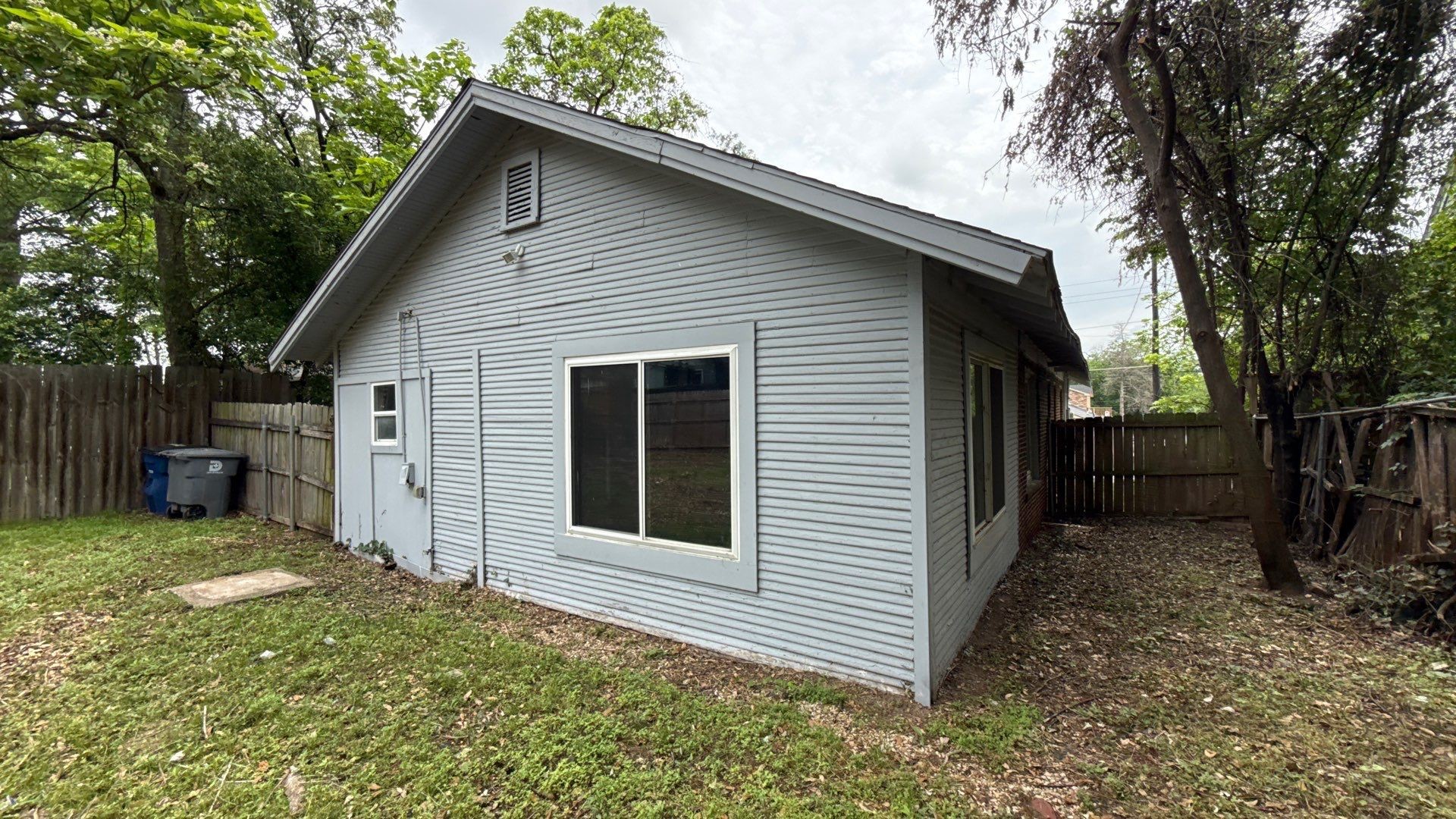 2611 Pine Street Dallas TX 75215