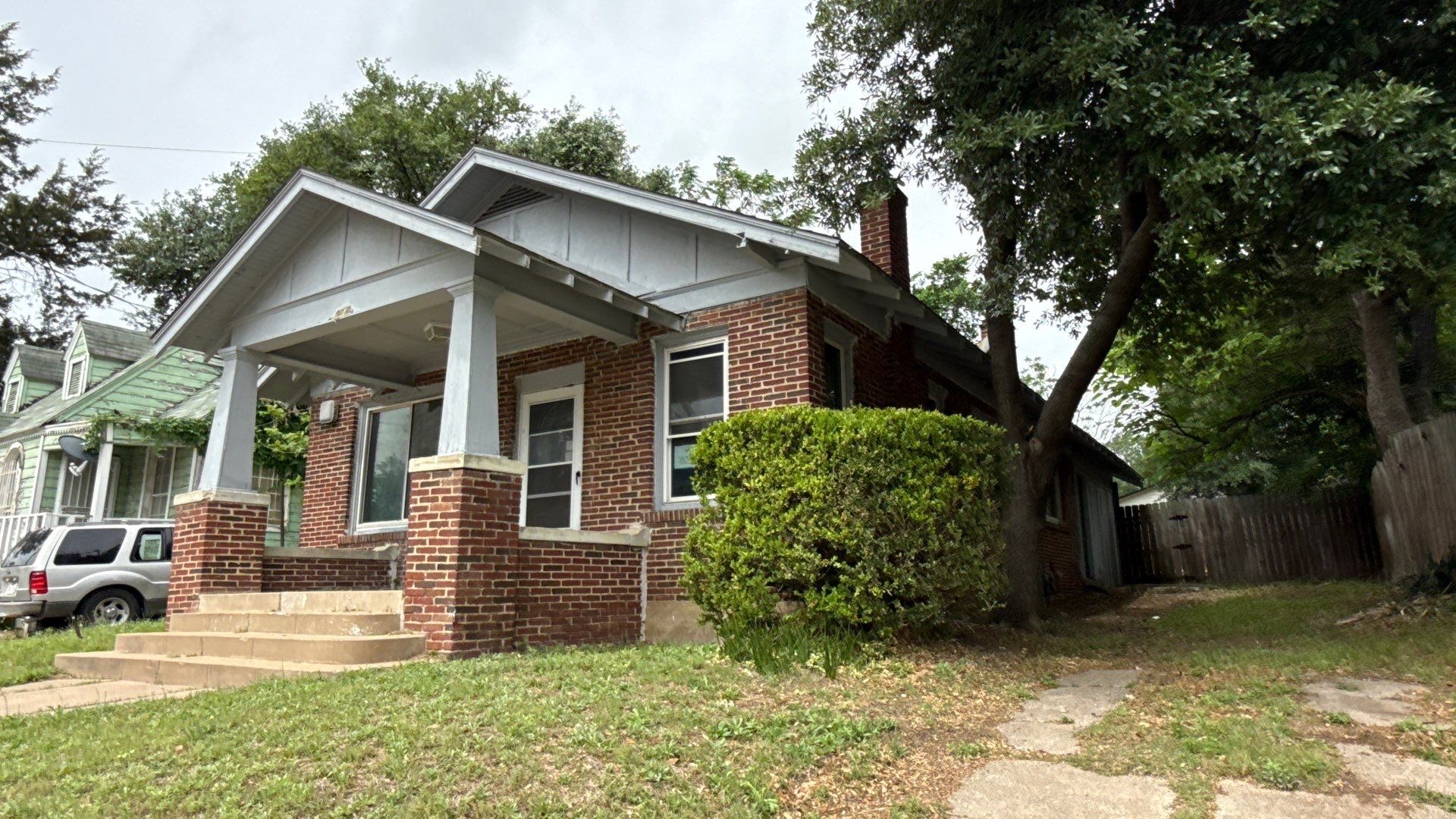 2611 Pine Street Dallas TX 75215