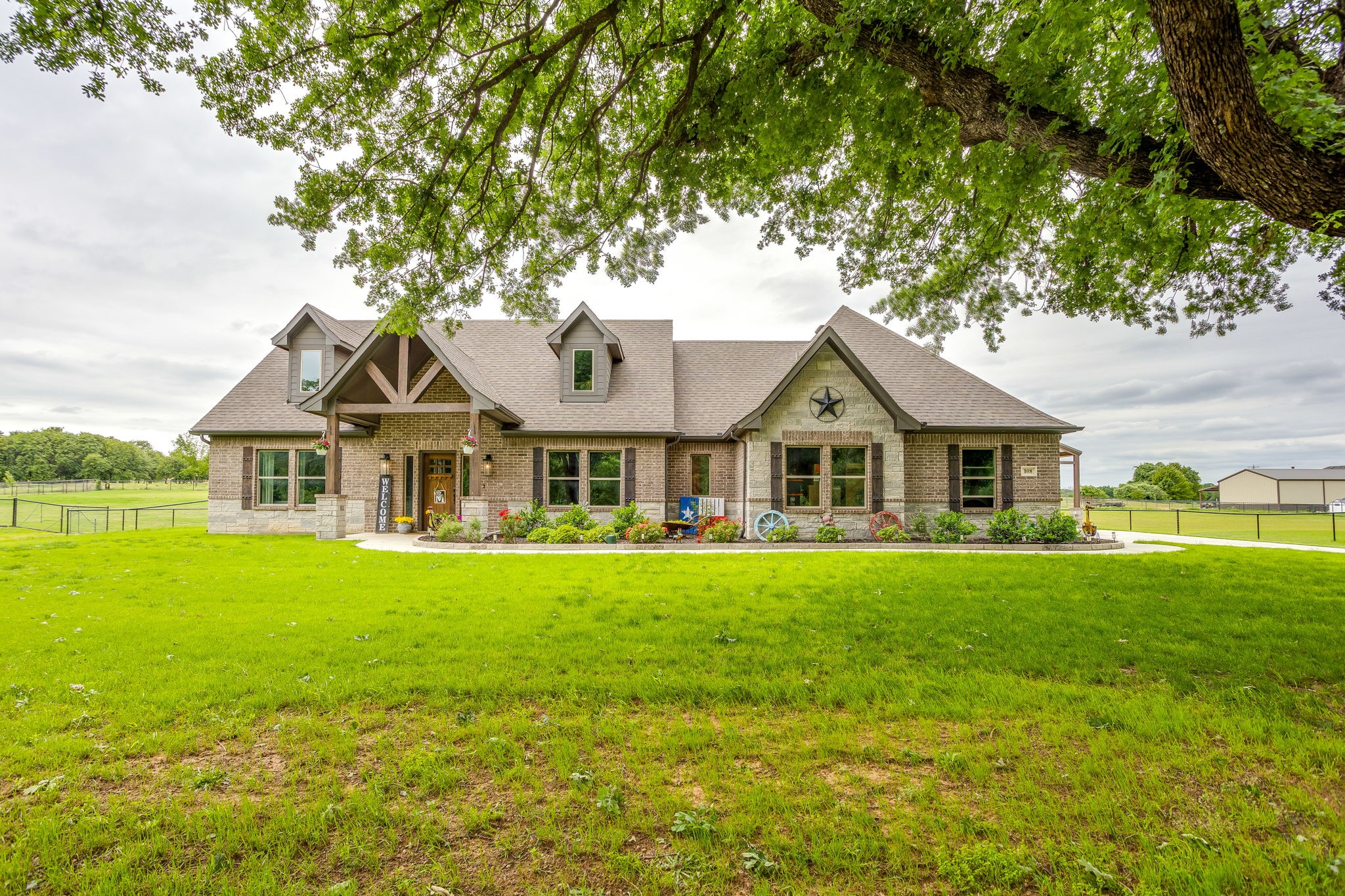 108 Private Road 4624 Boyd TX 76023