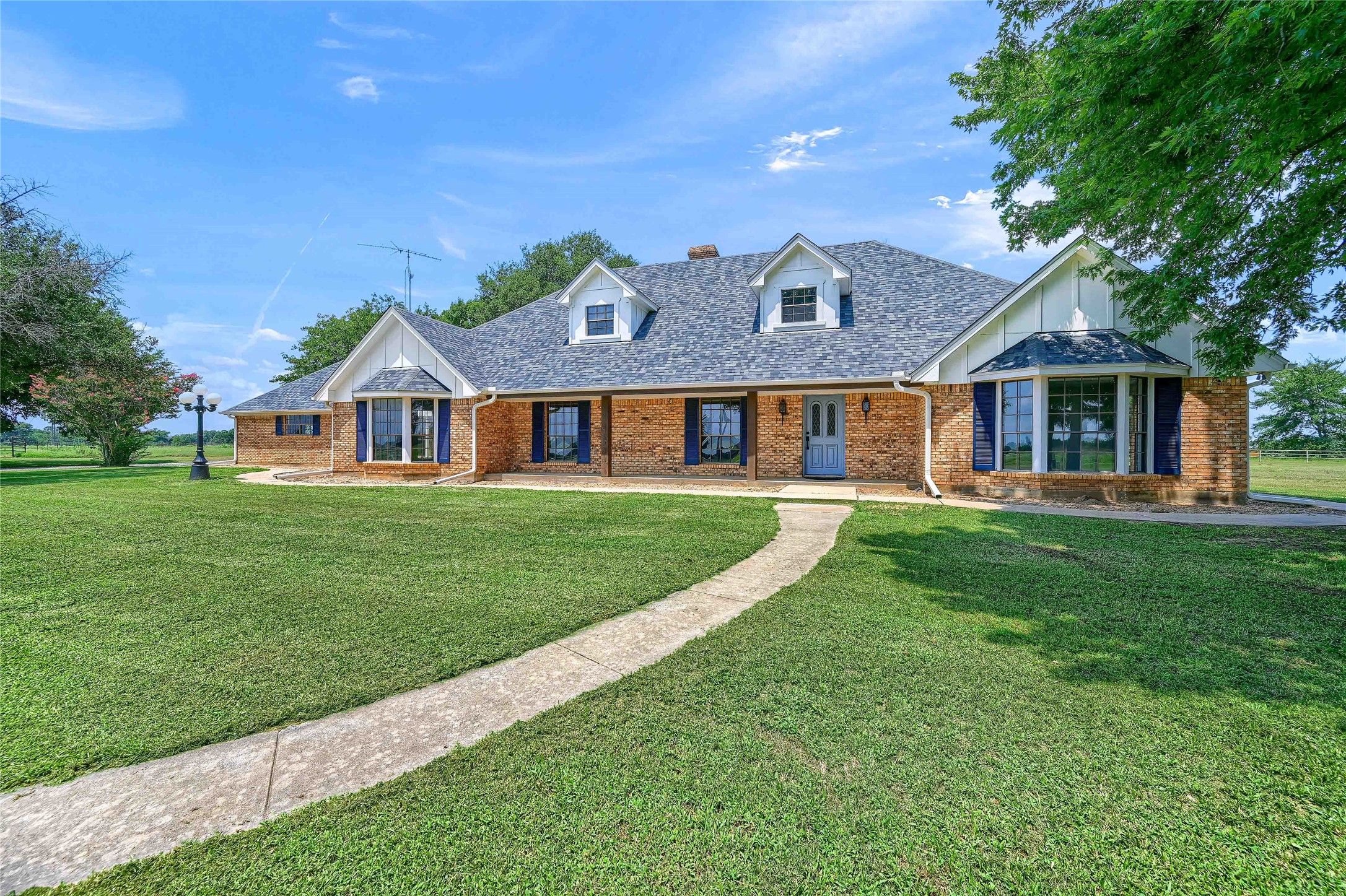 1101 Brooks Lane Sadler TX 76264