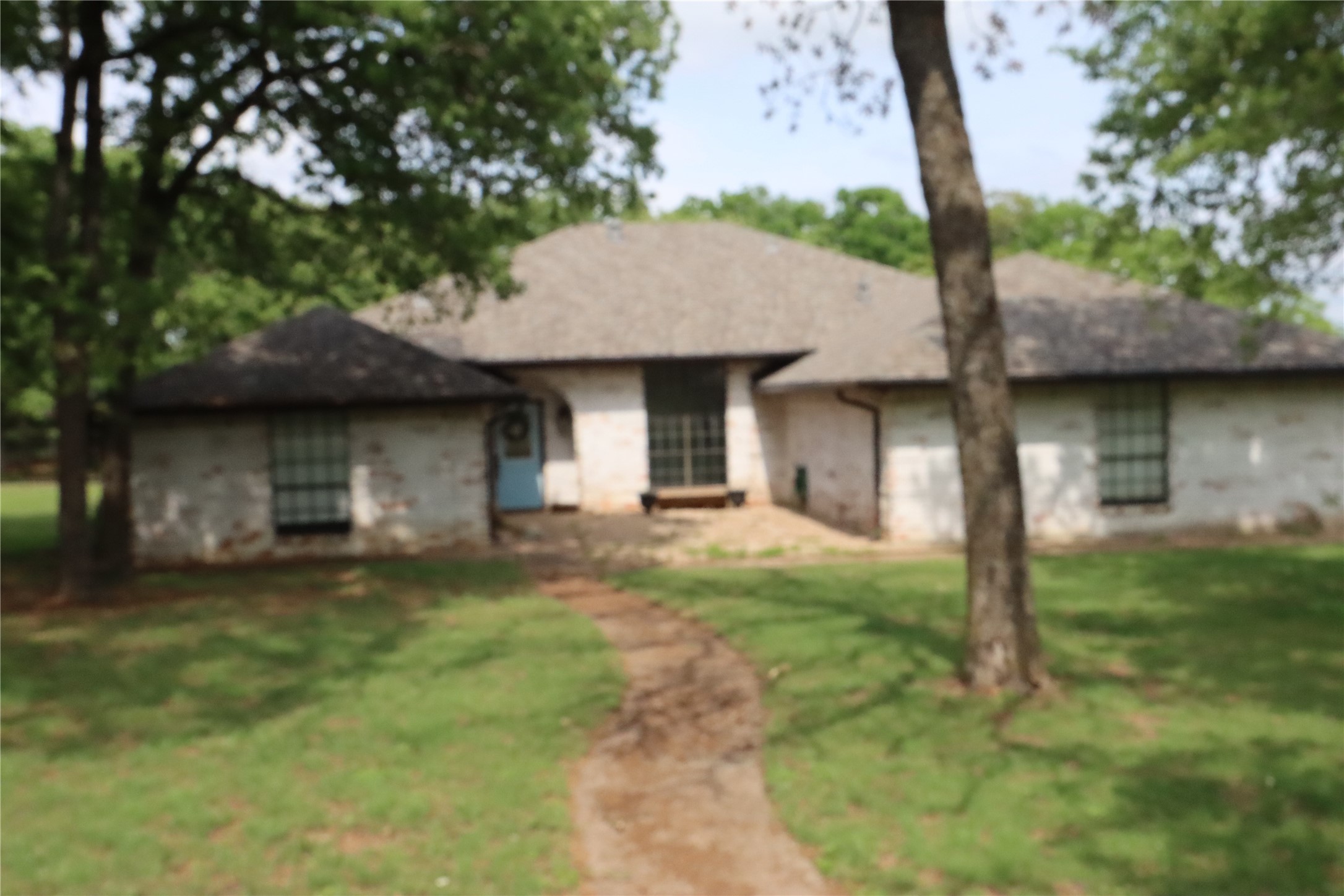 100 Thousand Oaks Lane Joshua TX 76058