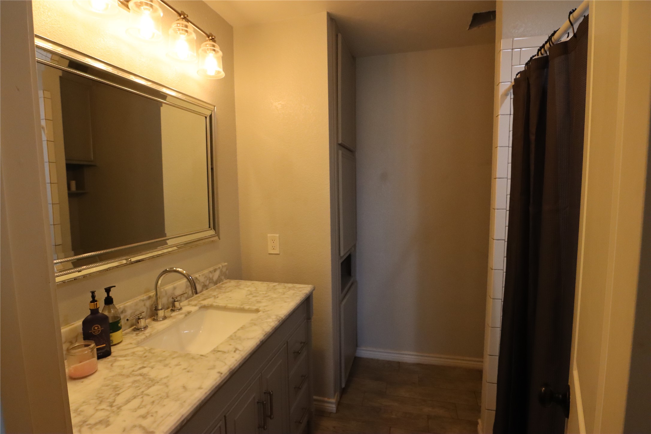 100 Thousand Oaks Lane Joshua TX 76058