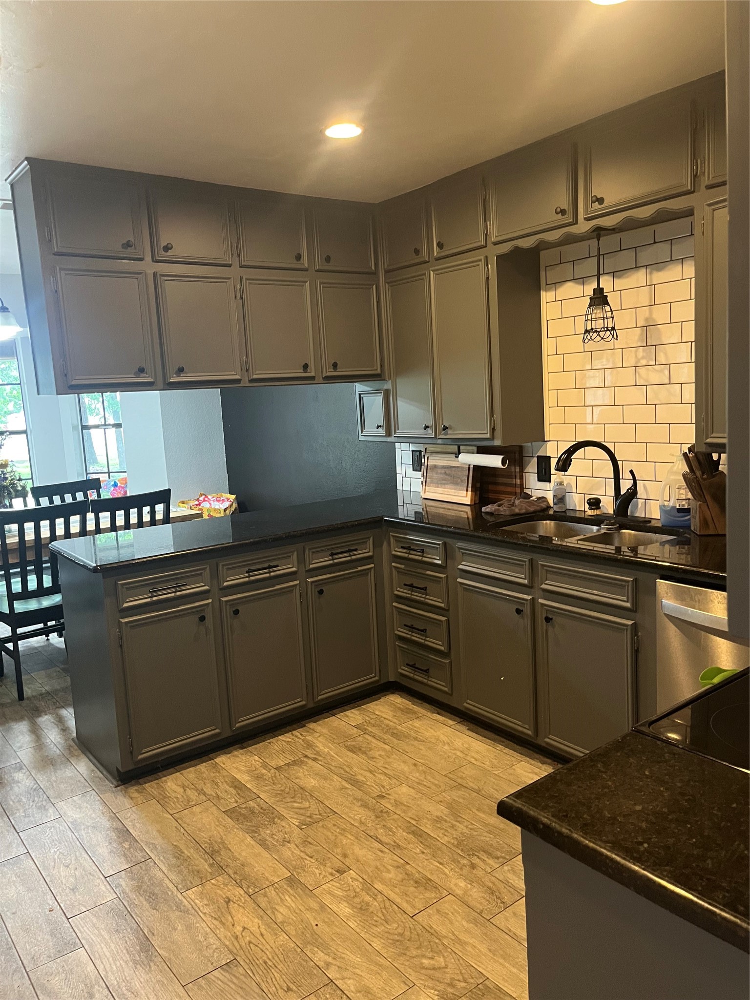 100 Thousand Oaks Lane Joshua TX 76058