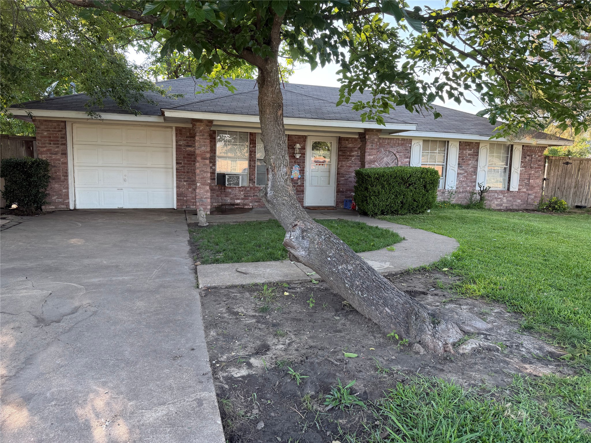 313 Fox Run Crandall TX 75114