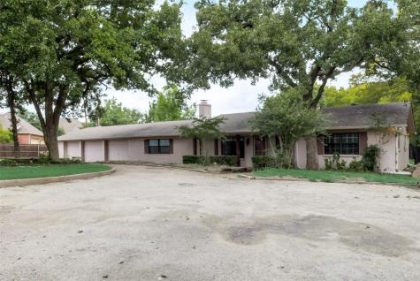 3001 Curry Road Arlington TX 76001