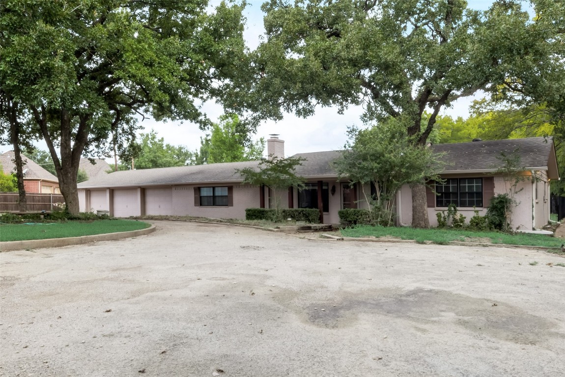 3001 Curry Road Arlington TX 76001