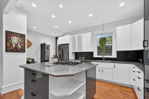 802 Haines Avenue Dallas TX 75208
