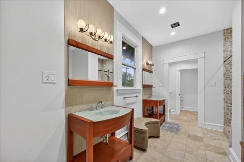 802 Haines Avenue Dallas TX 75208