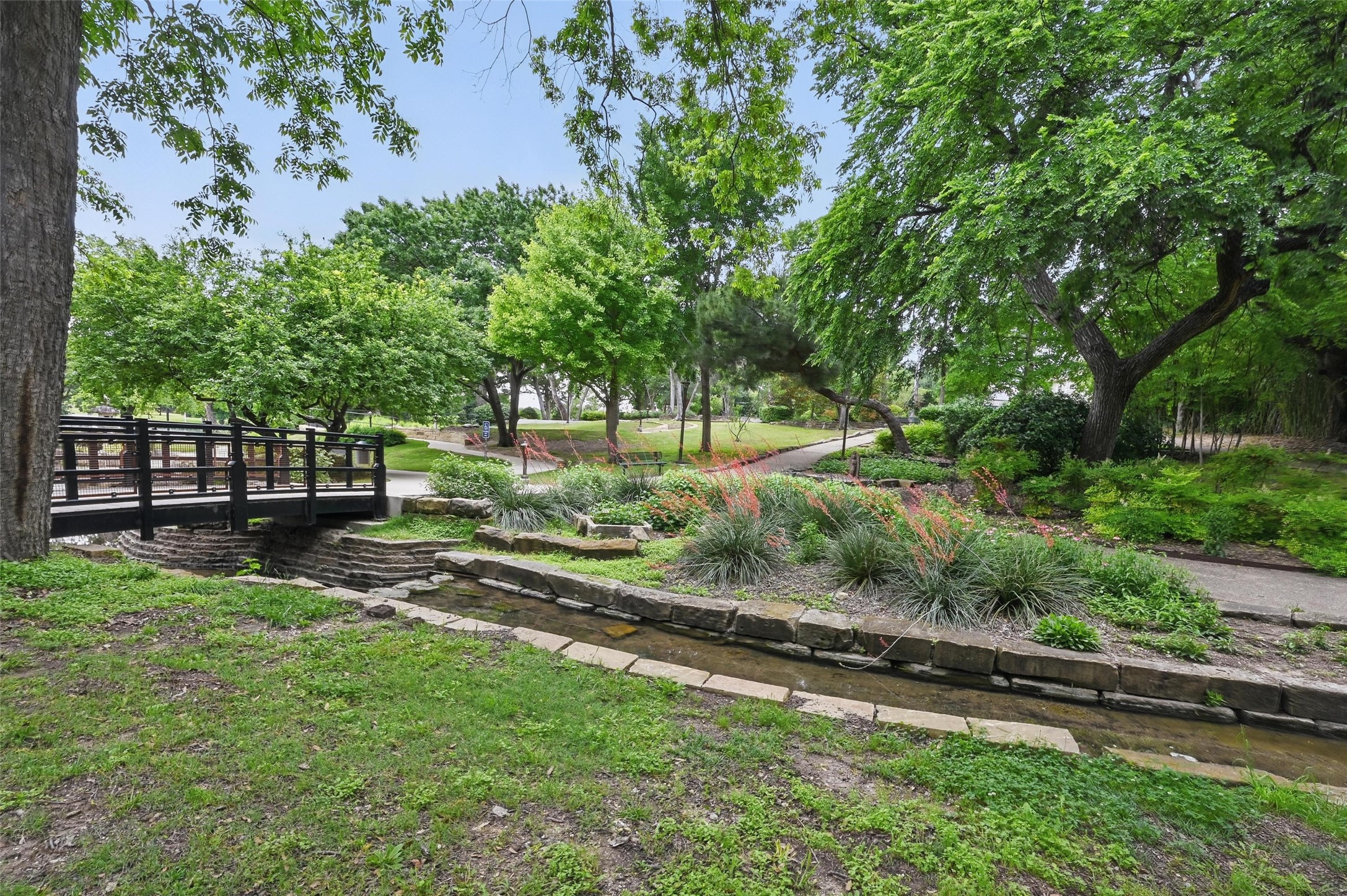 802 Haines Avenue Dallas TX 75208