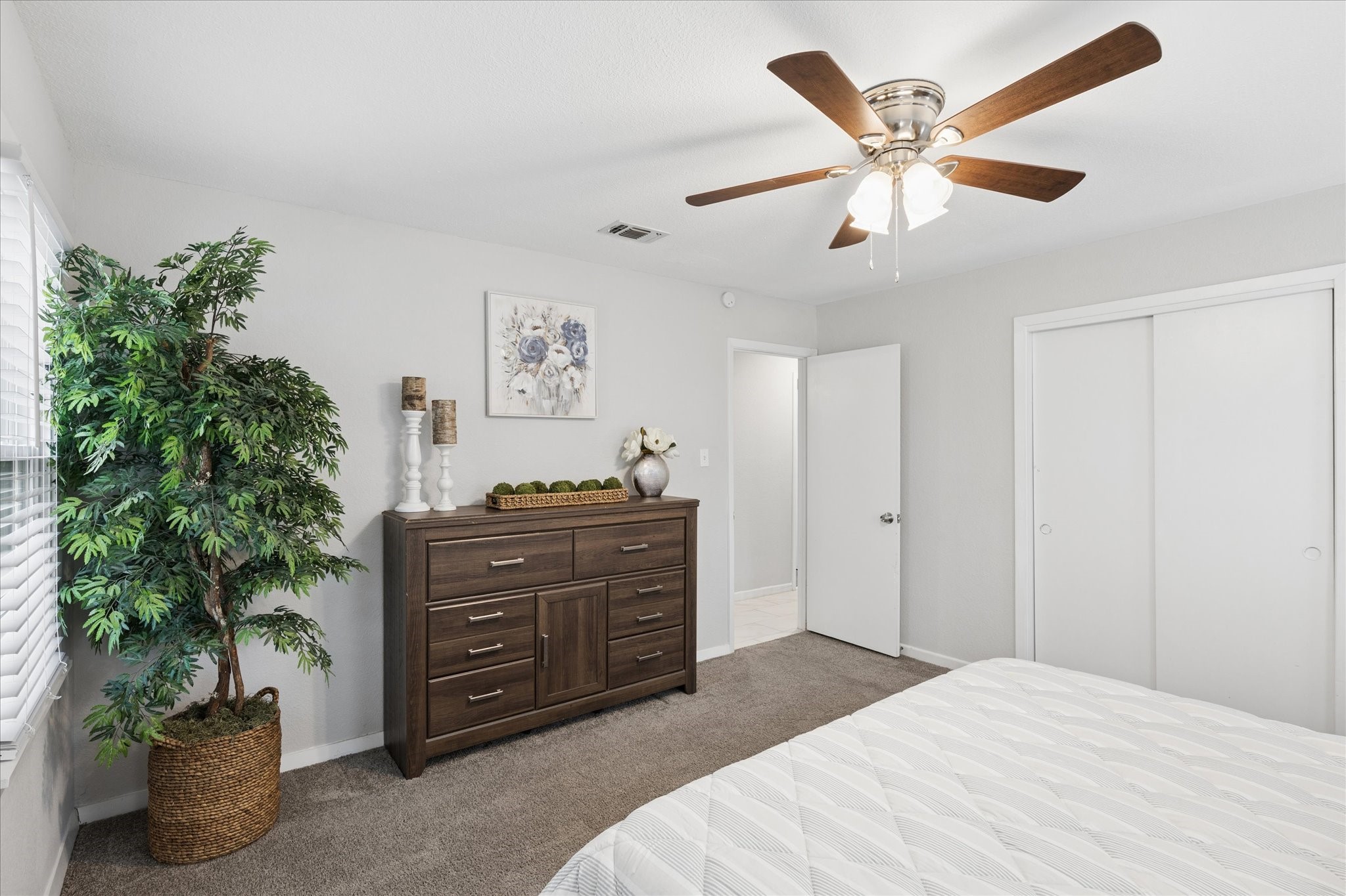 112 Murphy Road NE Burleson TX 76028