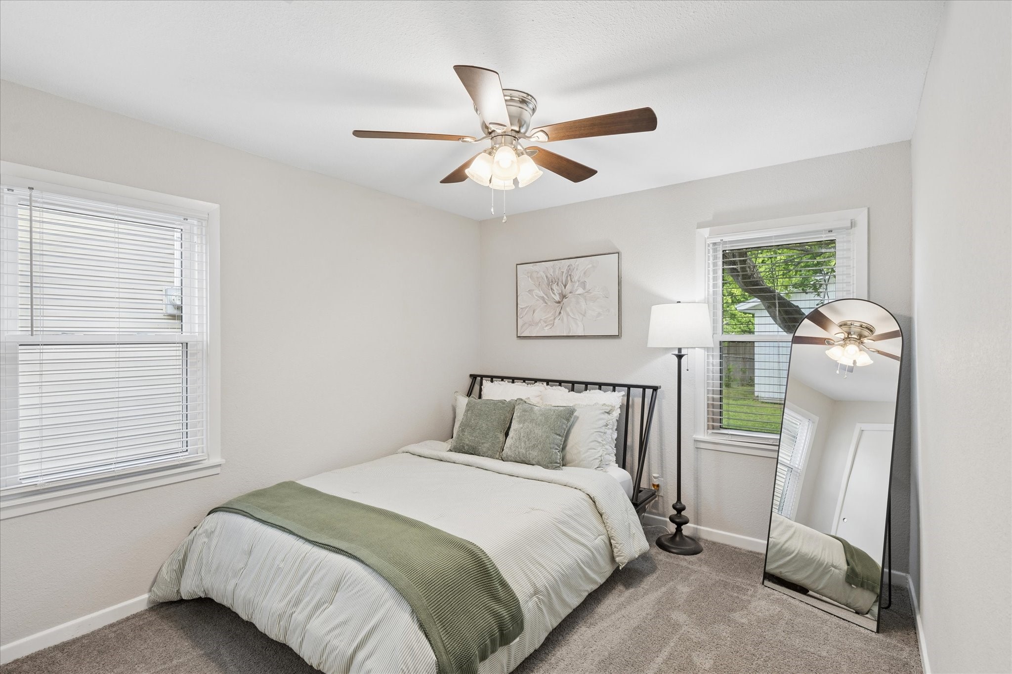112 Murphy Road NE Burleson TX 76028