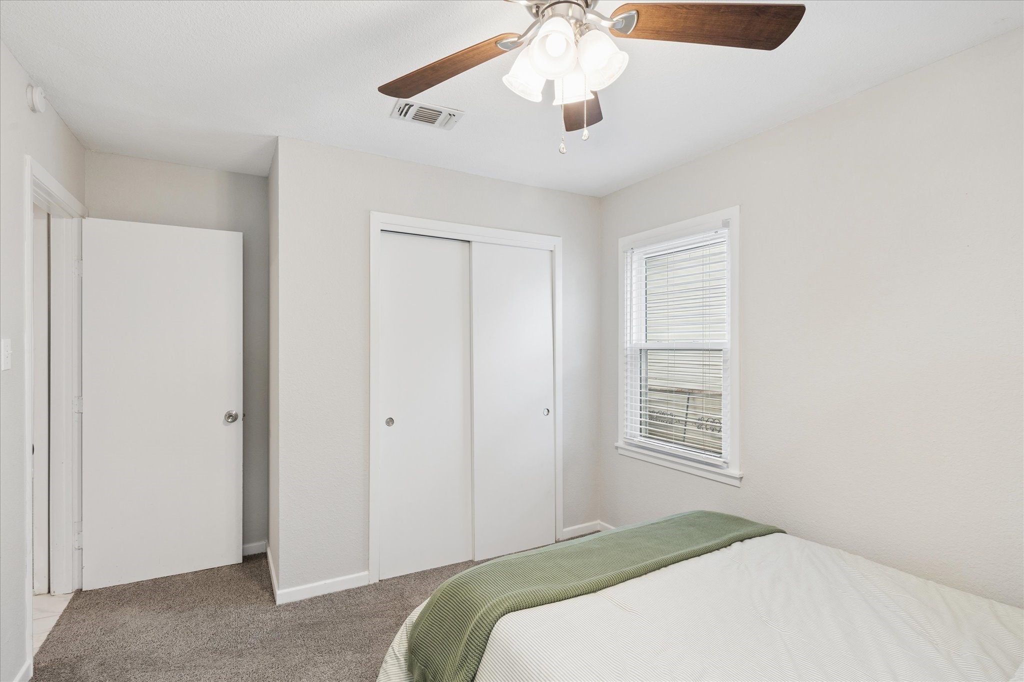 112 Murphy Road NE Burleson TX 76028