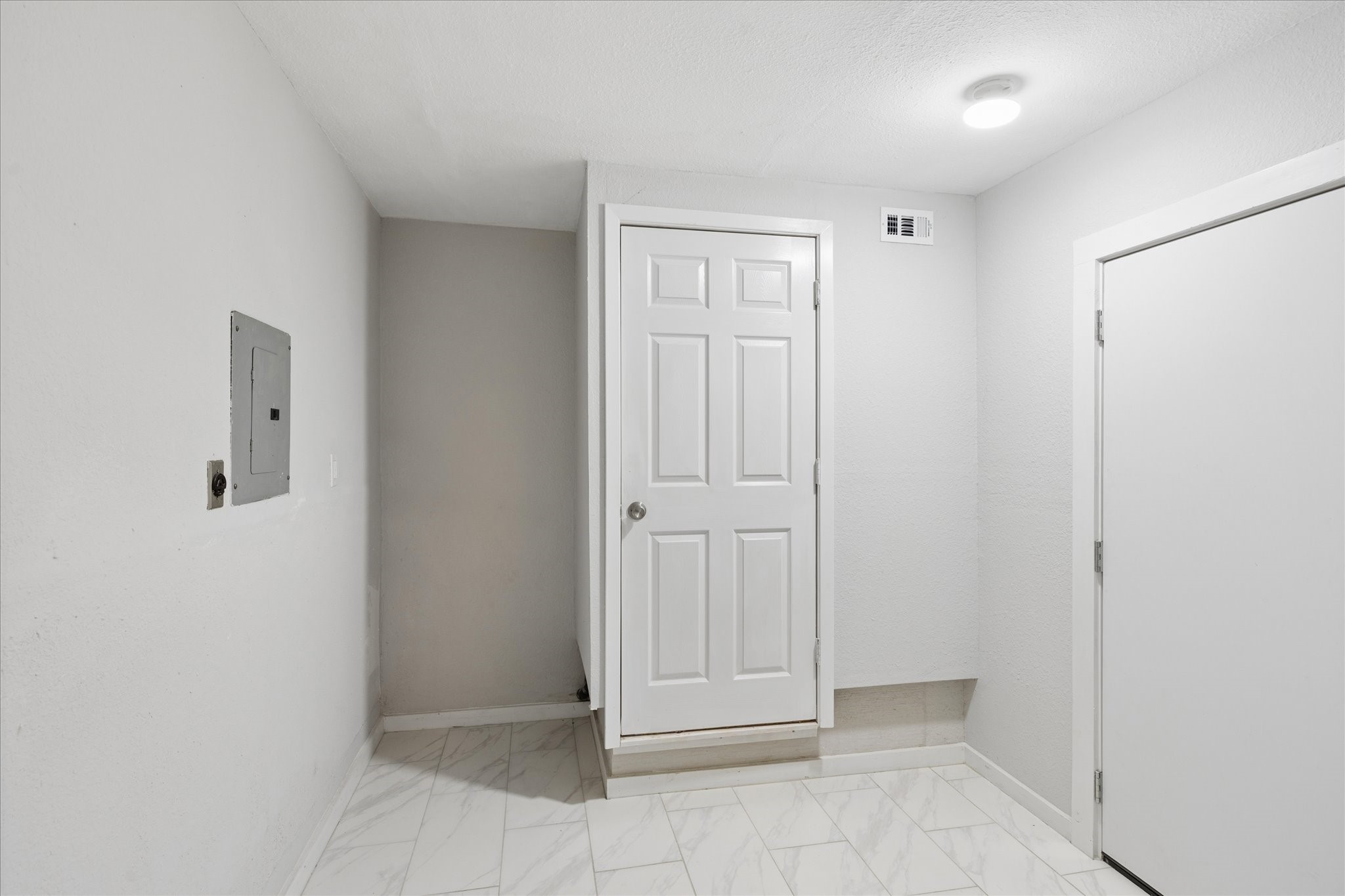 112 Murphy Road NE Burleson TX 76028