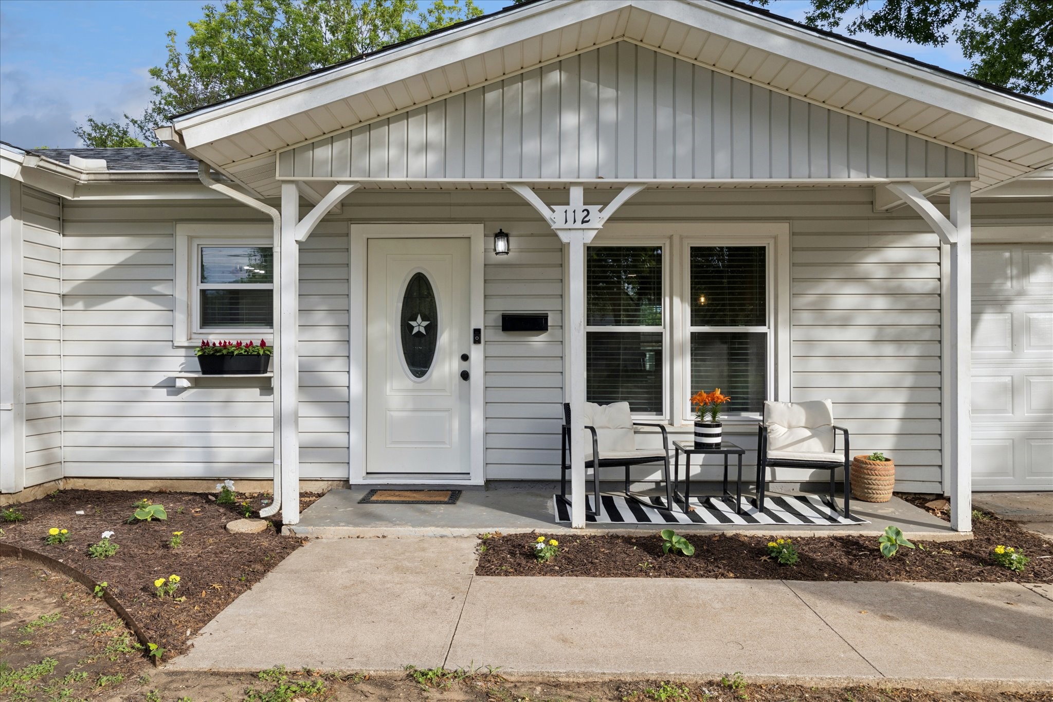 112 Murphy Road NE Burleson TX 76028